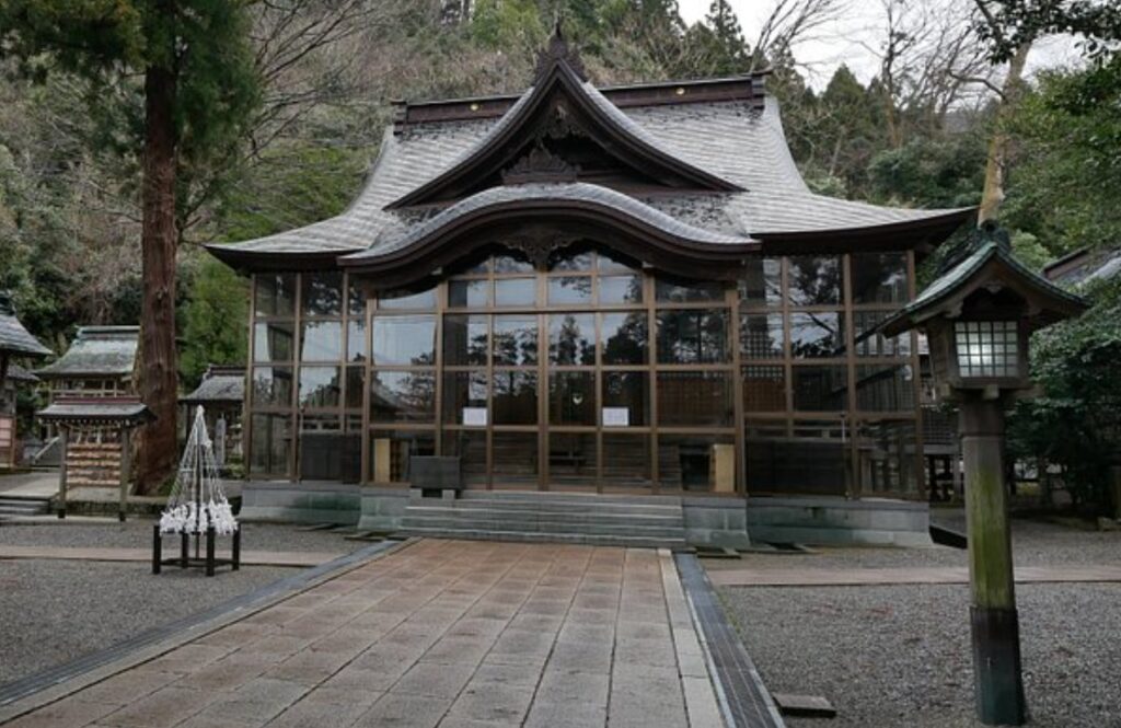 金劔宮【石川県】｜乙剱社も参拝で金運爆上！日本三大金運神社